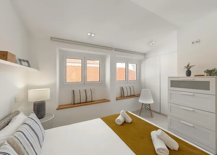 アパート Fly House